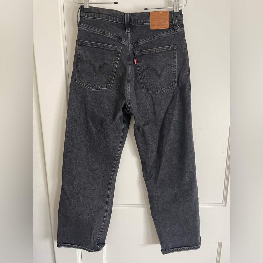 Womens Levi’s ribcage straight jeans